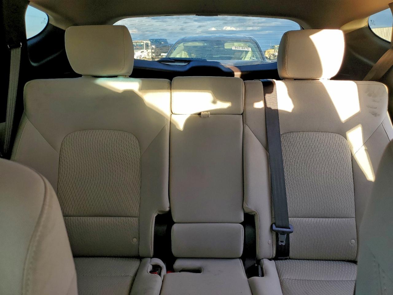 2017 Hyundai Santa Fe Sport VIN: 5XYZU3LB8HG464329 Lot: 94032275