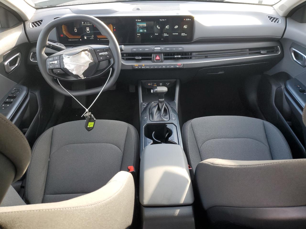 2025 Kia K4 Lx VIN: 3KPFT4DE8SE121819 Lot: 92526865