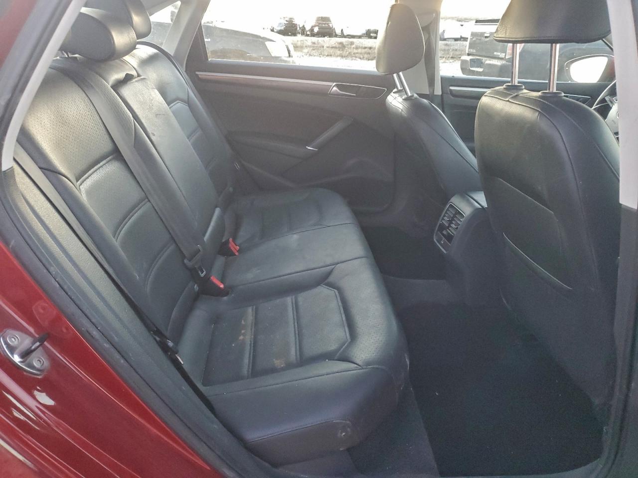 2017 Volkswagen Passat Se VIN: 1VWBT7A35HC031768 Lot: 94181475