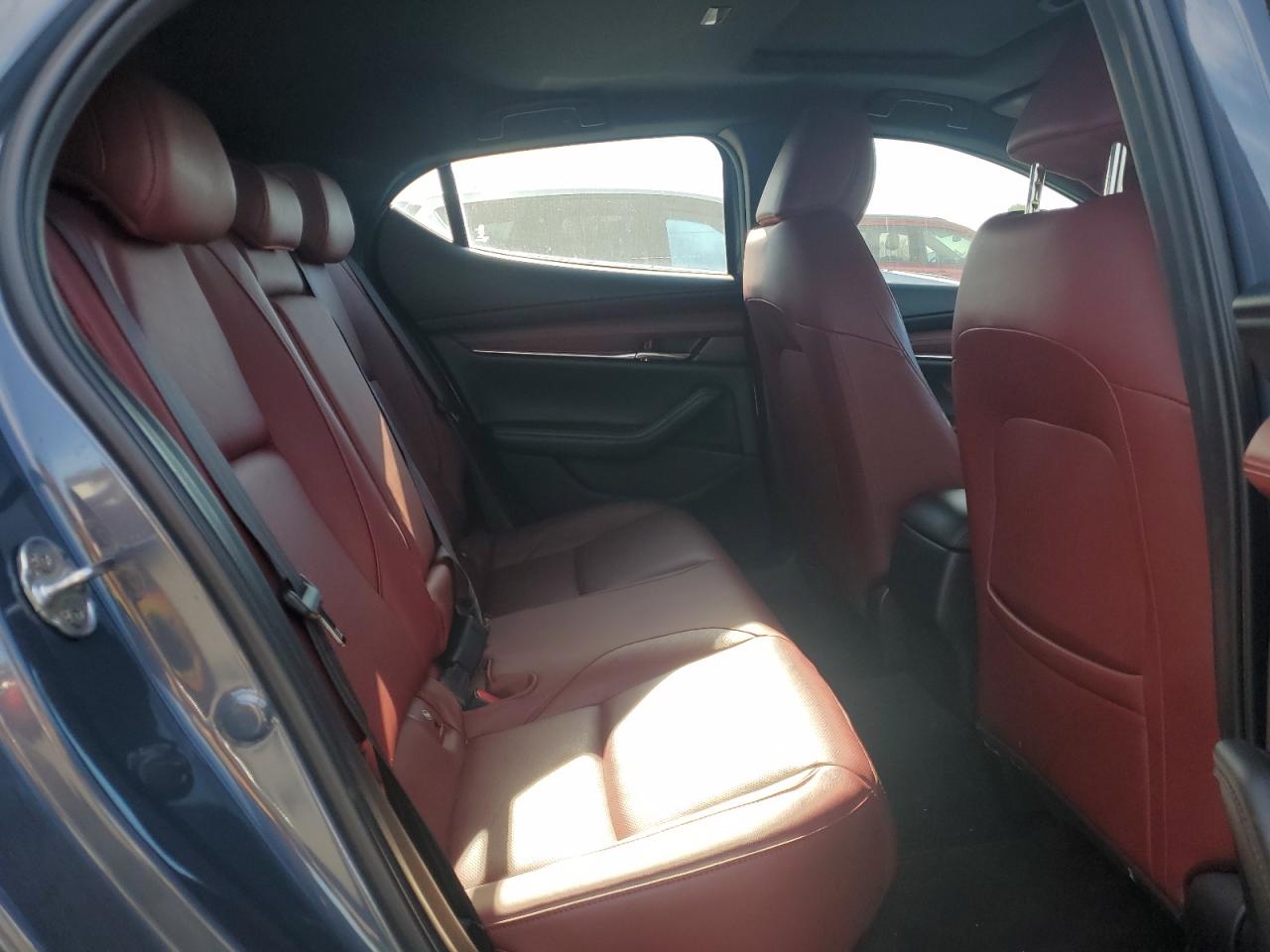 2021 Mazda 3 Premium VIN: JM1BPAML3M1315017 Lot: 92691665