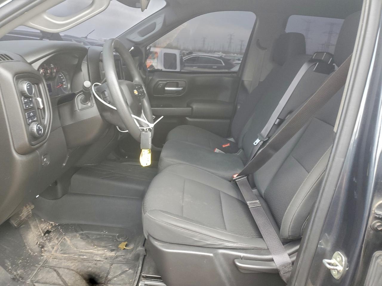 2021 Chevrolet Silverado K1500 Custom VIN: 1GCUYBEF2MZ421352 Lot: 93320615