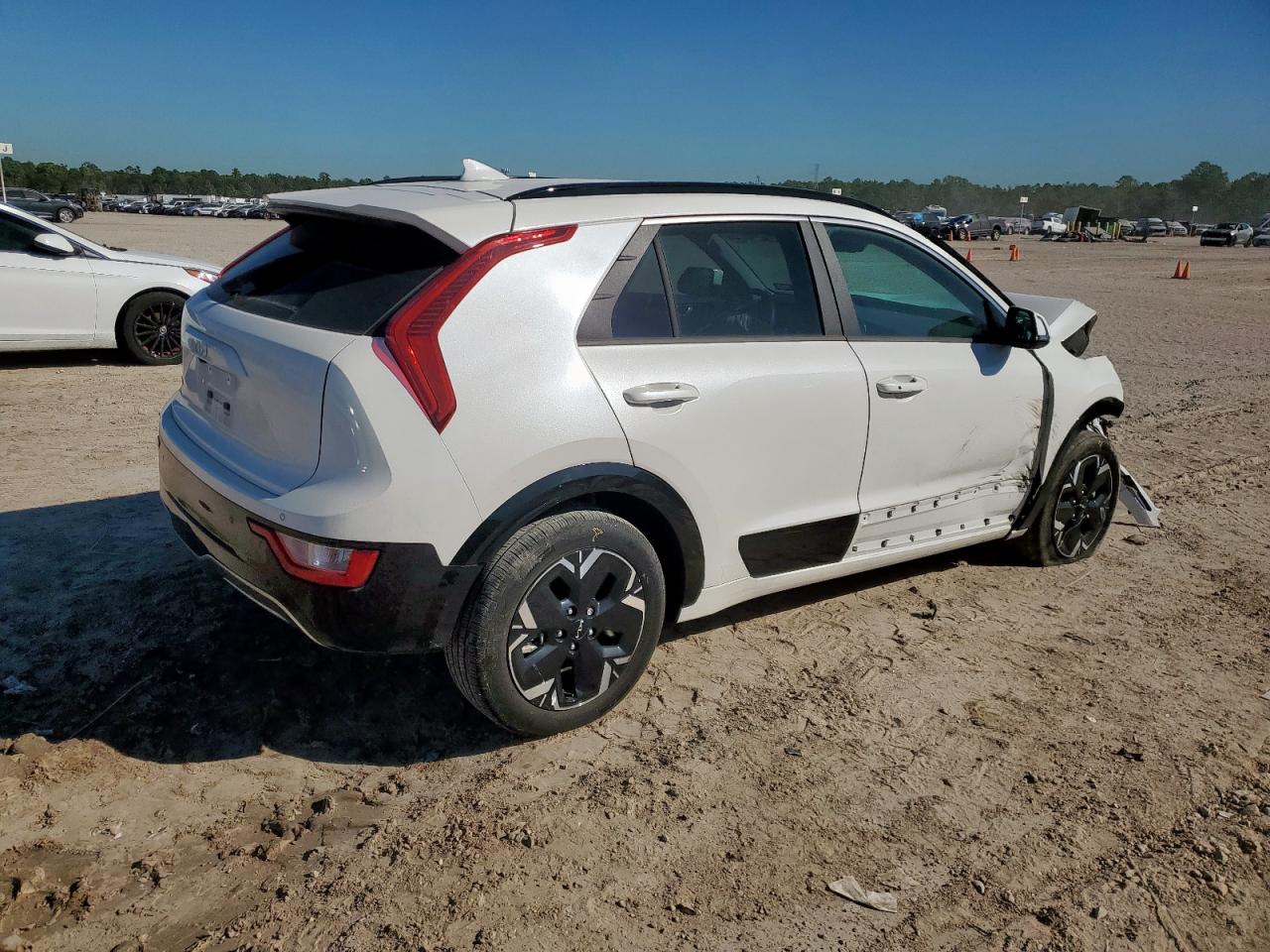 2024 Kia Niro Wind VIN: KNDCR3L1XR5105587 Lot: 91299325
