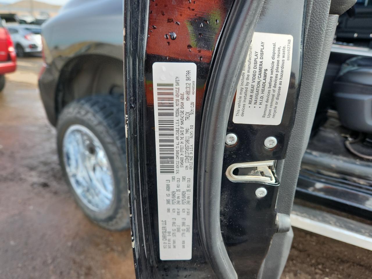 2009 Dodge Ram 1500 VIN: 1D3HB13T09S710811 Lot: 92872625