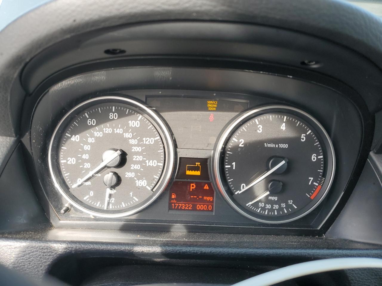 2013 BMW X1 xDrive28I VIN: WBAVL1C56DVR86215 Lot: 93145155