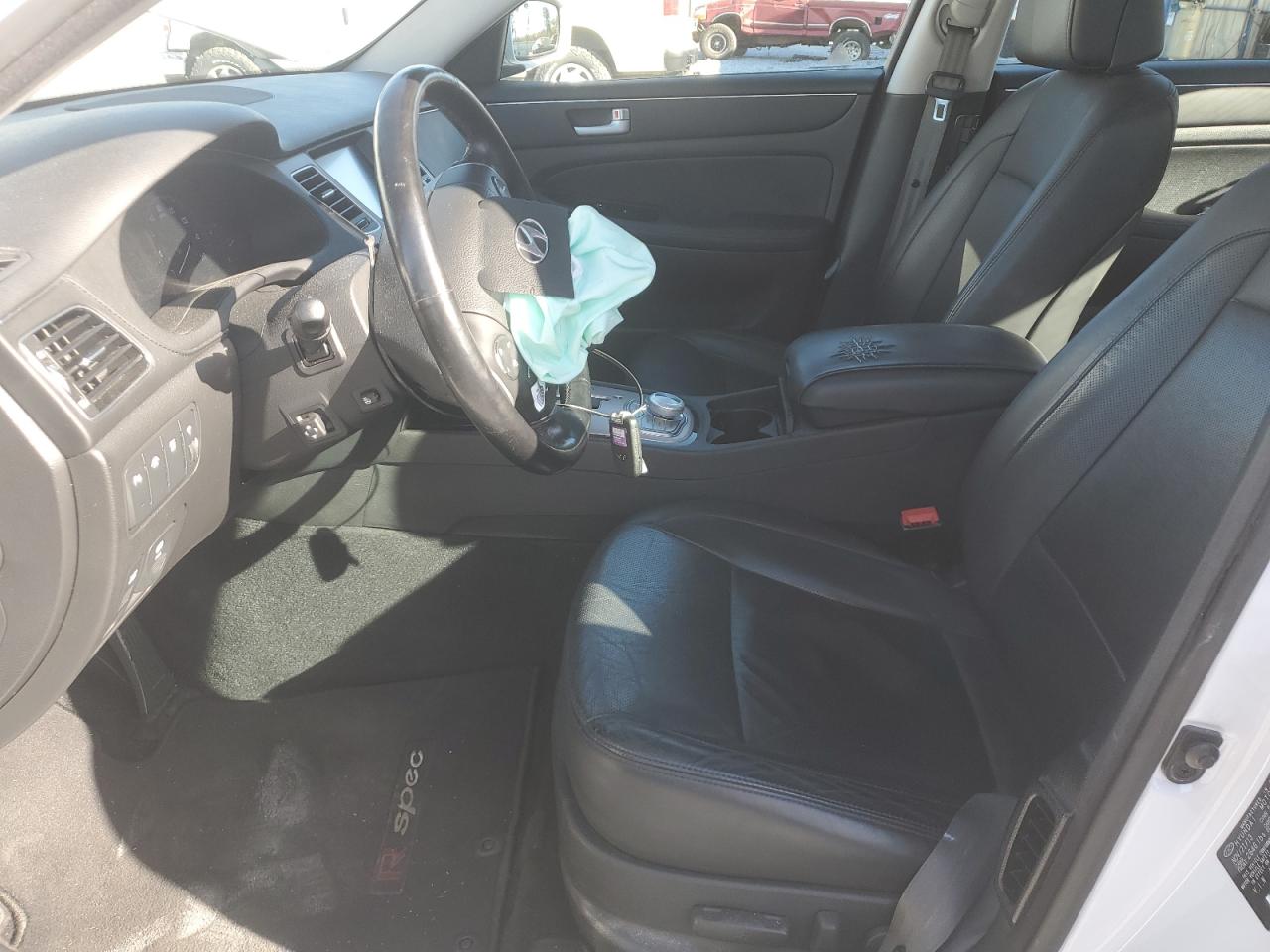 2014 Hyundai Genesis 5.0L VIN: KMHGC4DH8EU265368 Lot: 92930165