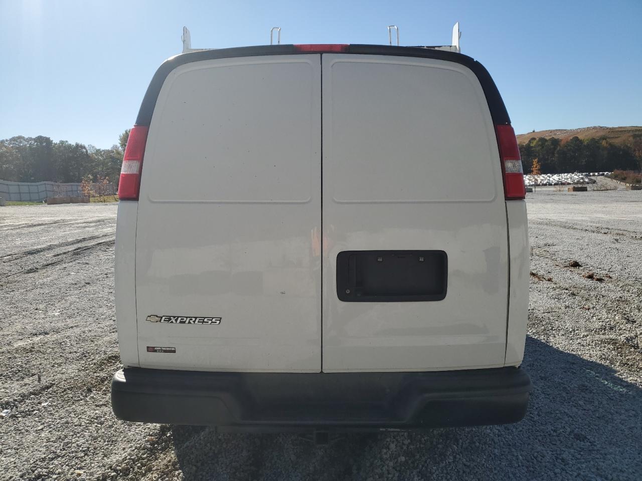 2020 Chevrolet Express G2500 VIN: 1GCWGAFP6L1155618 Lot: 90982435