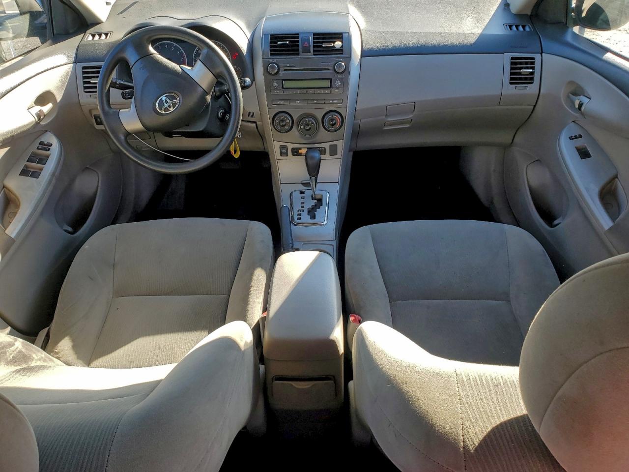 2011 Toyota Corolla Base VIN: 2T1BU4EE8BC586528 Lot: 94513495