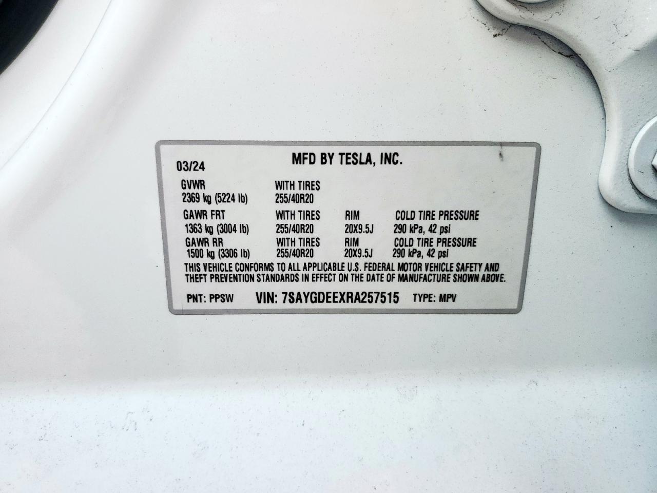 2024 Tesla Model Y VIN: 7SAYGDEEXRA257515 Lot: 93698655