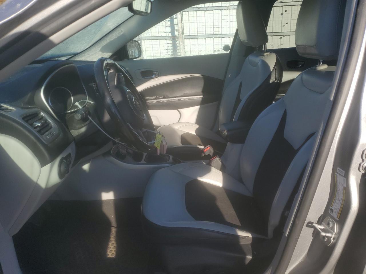 2020 Jeep Compass Latitude VIN: 3C4NJDBB6LT255123 Lot: 90241955