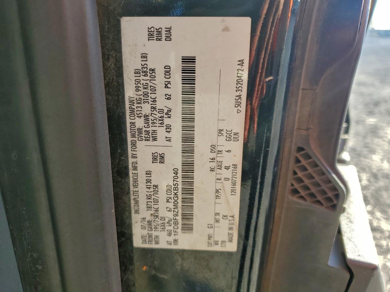 2016 Ford Transit Box Truck VIN: 1FDBF9ZM0GKB57040 Lot: 92639595