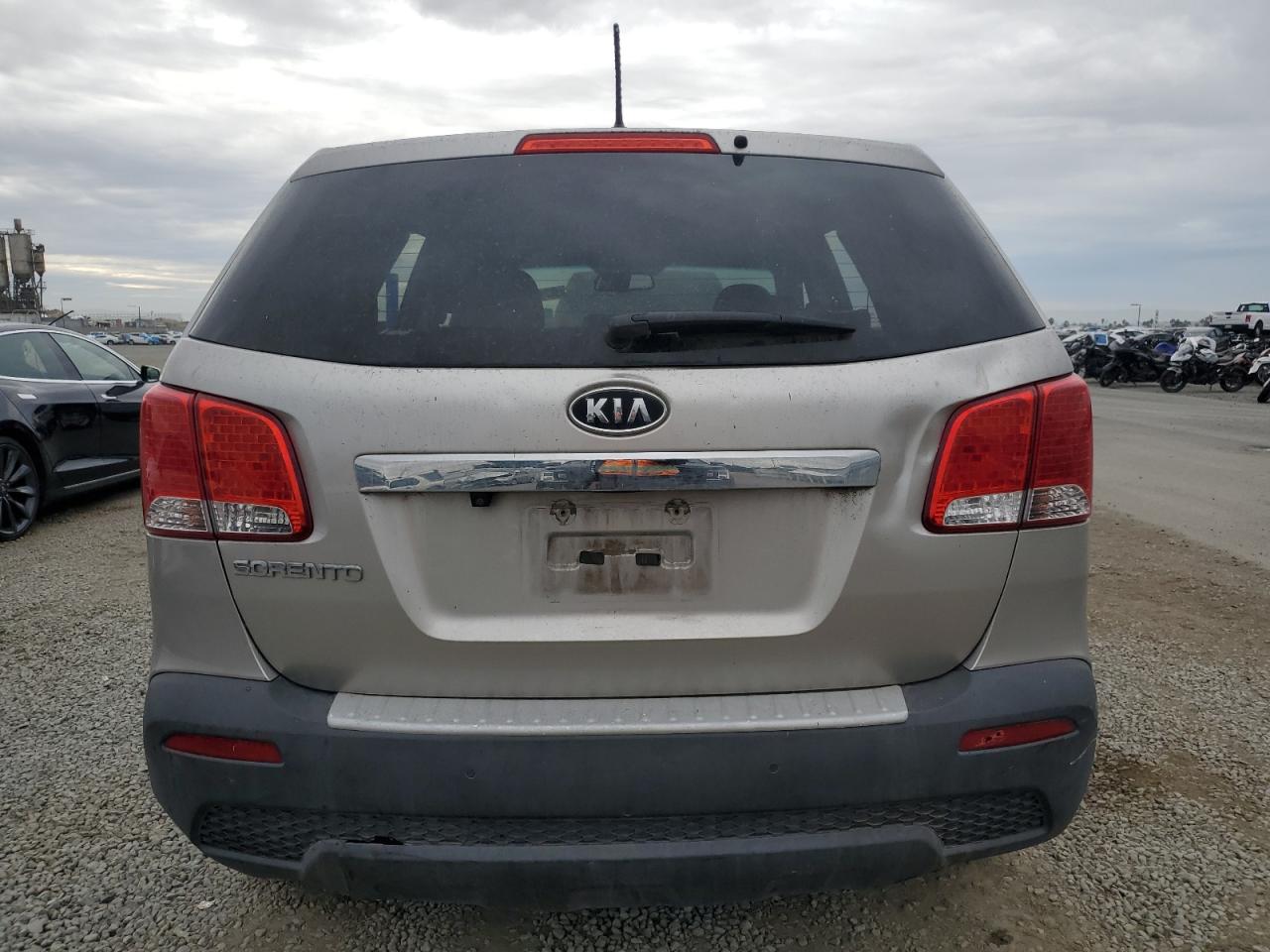 2013 Kia Sorento Lx VIN: 5XYKT4A12DG418915 Lot: 93100045