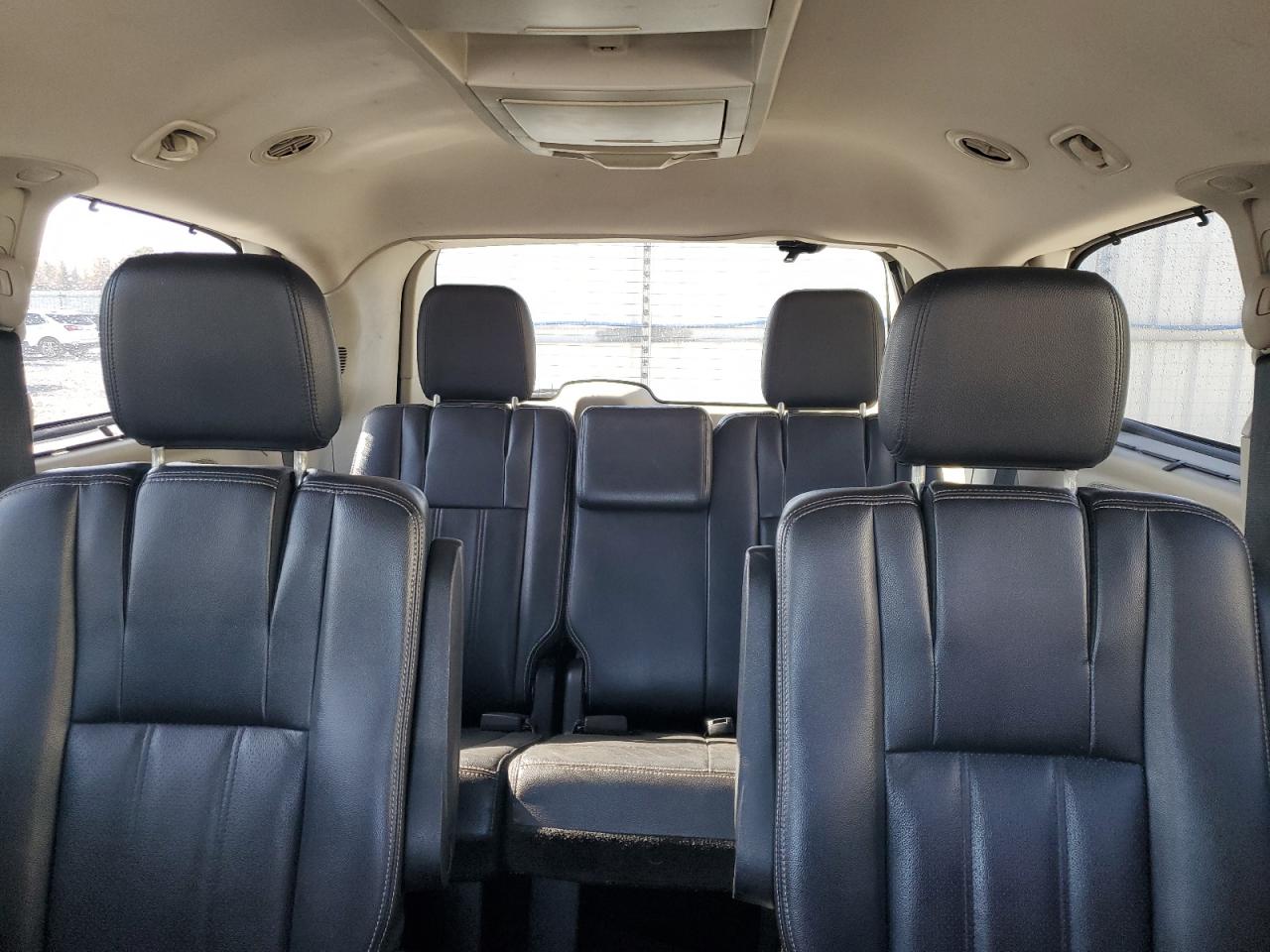 2013 Chrysler Town & Country Touring L VIN: 2C4RC1CG1DR646947 Lot: 92601235