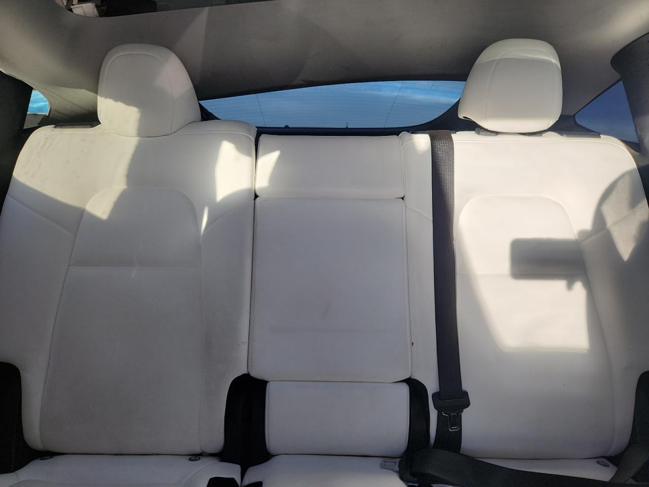 2021 Tesla Model Y VIN: 5YJYGAEE1MF211336 Lot: 91735235