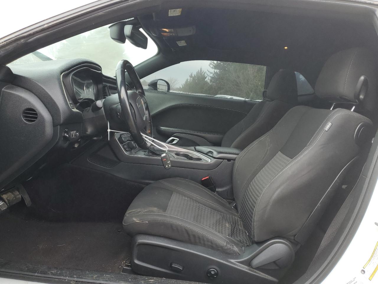 2016 Dodge Challenger Sxt VIN: 2C3CDZAG4GH193121 Lot: 93429625