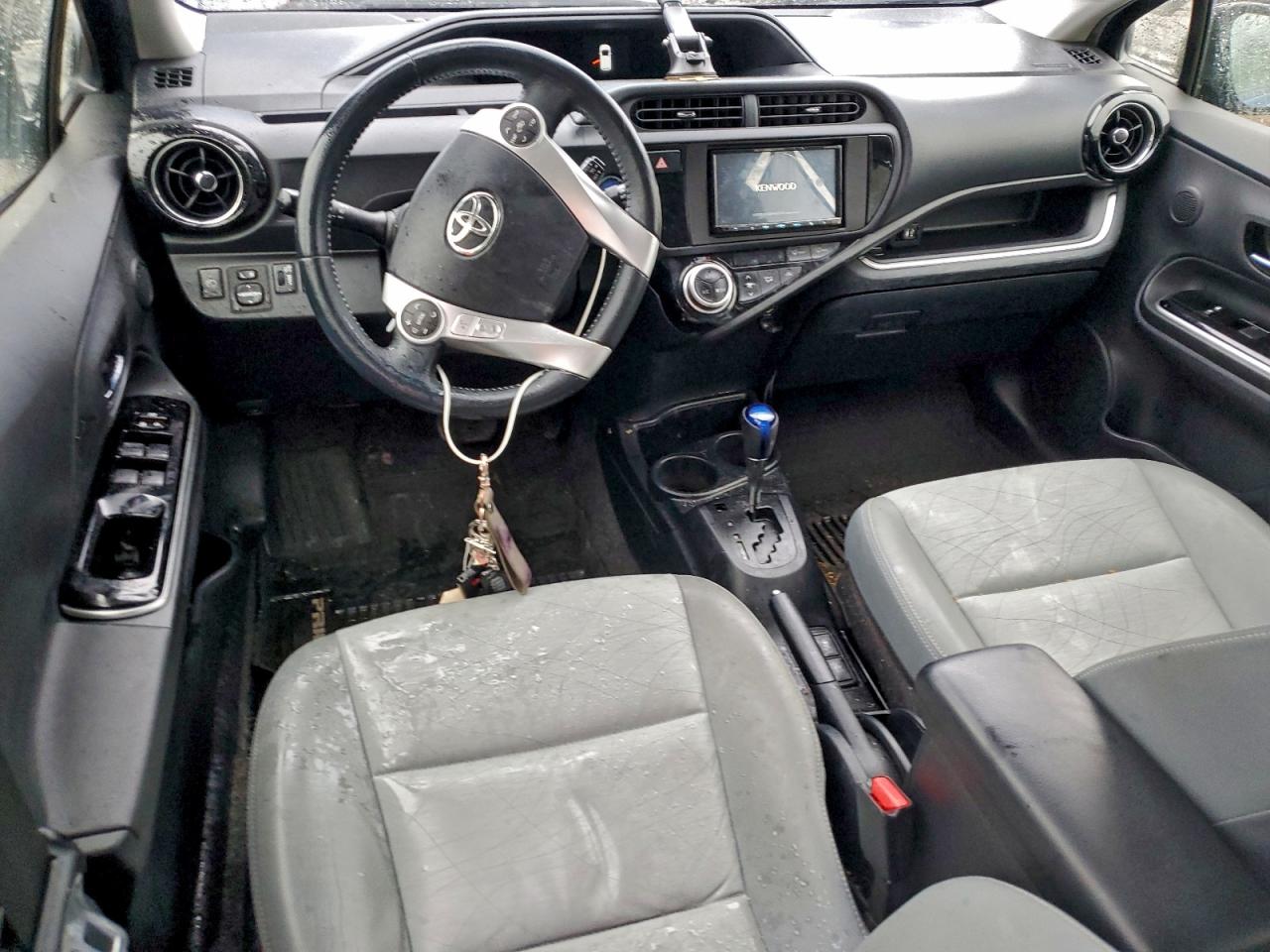 2017 Toyota Prius C VIN: JTDKDTB37H1596350 Lot: 93414735