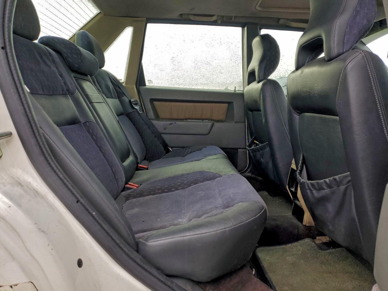 1994 Volvo 850 VIN: YV1LS5717R2122871 Lot: 94511485