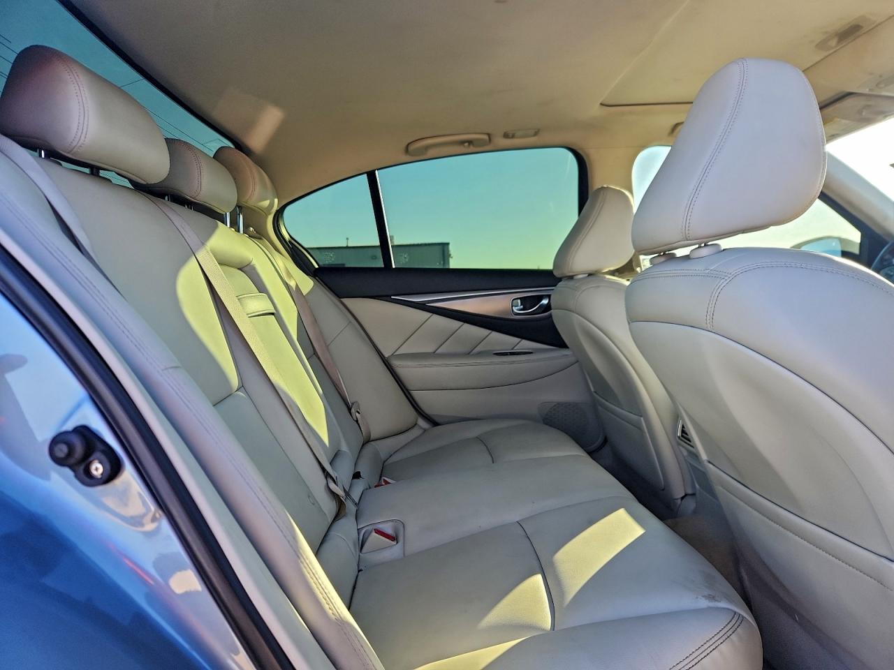 2015 Infiniti Q50 Base VIN: JN1BV7AP8FM347949 Lot: 93860215