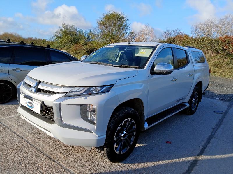 2020 MITSUBISHI L200 DOUBLE CAB DI-D 150 WARRIOR 4WD AUTO for sale at Copart SANDWICH