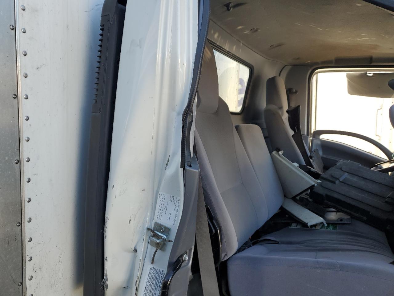 2018 Isuzu Npr Hd Box Truck VIN: 54DC4W1B4JS805957 Lot: 91684535