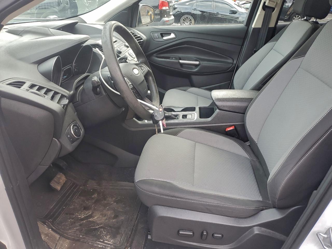 2017 Ford Escape Se VIN: 1FMCU9G9XHUC53305 Lot: 94546535