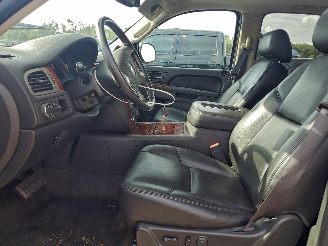 2012 Chevrolet Tahoe C1500 Ltz VIN: 1GNSCCE07CR260297 Lot: 94100865