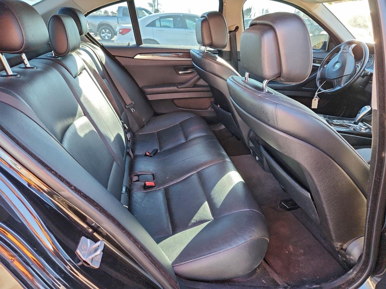 2013 BMW 528 Xi VIN: WBAXH5C52DD111236 Lot: 94163855