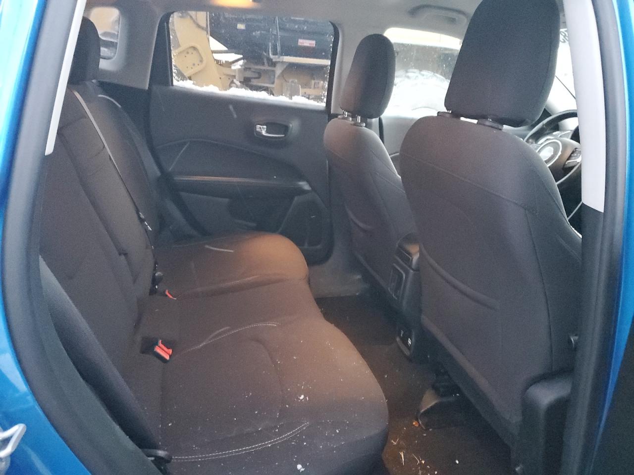 2018 Jeep Compass Sport VIN: 3C4NJDAB1JT343303 Lot: 92097835