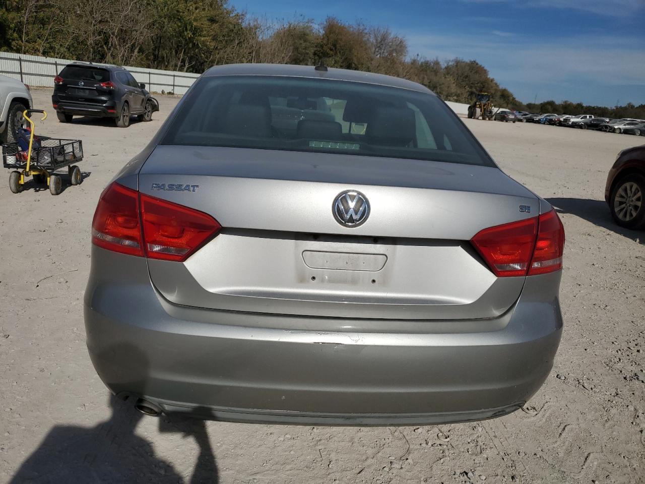 2013 Volkswagen Passat Se VIN: 1VWBP7A32DC064600 Lot: 90028945