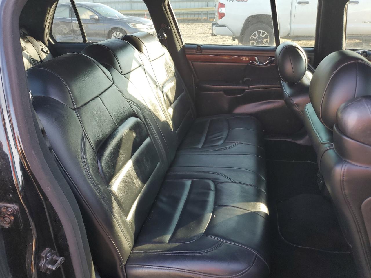 2004 Cadillac Professional Chassis VIN: 1GEEH90Y24U550055 Lot: 89628555