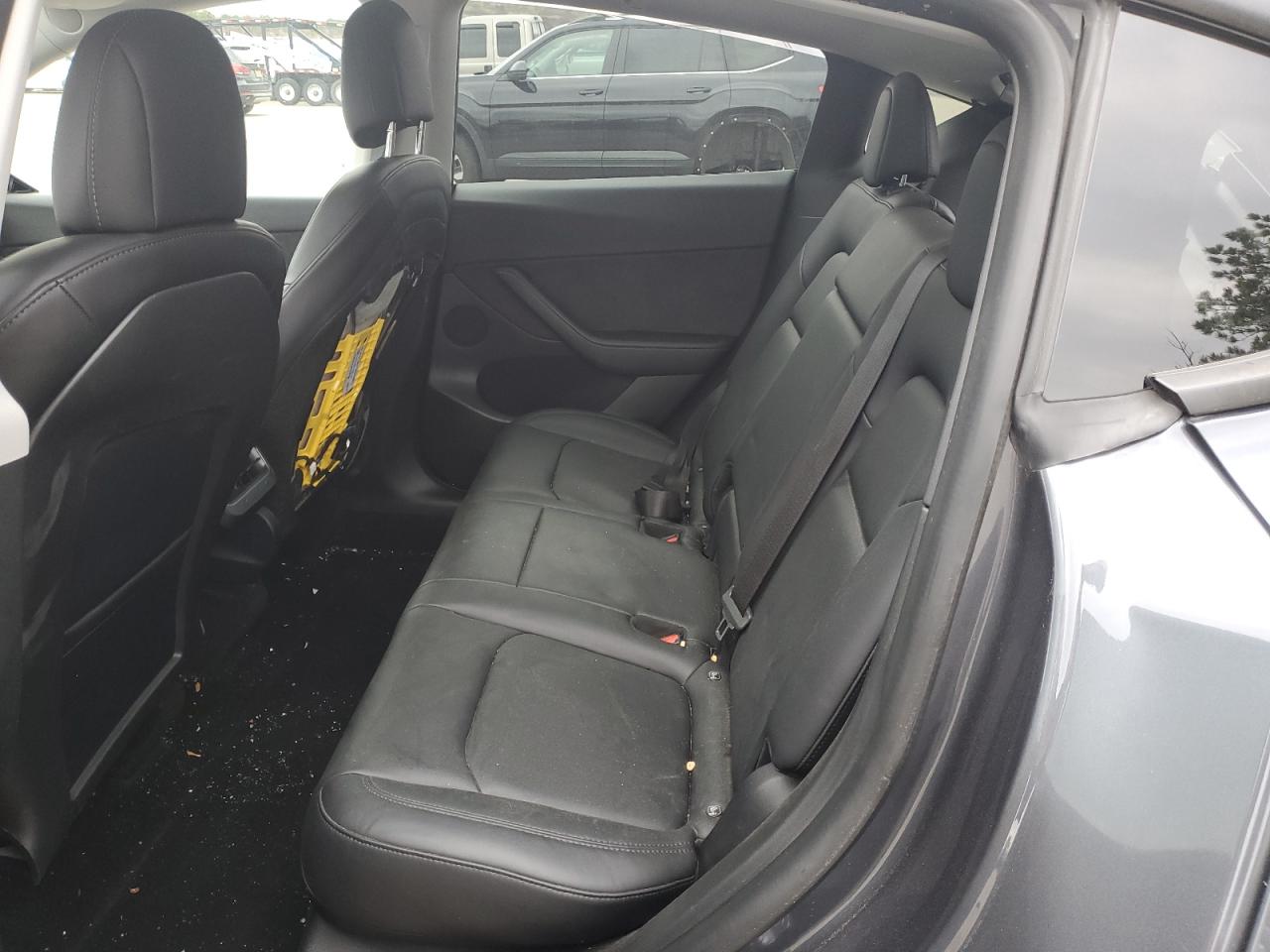 2022 Tesla Model Y VIN: 7SAYGDEE0NF401683 Lot: 91700095