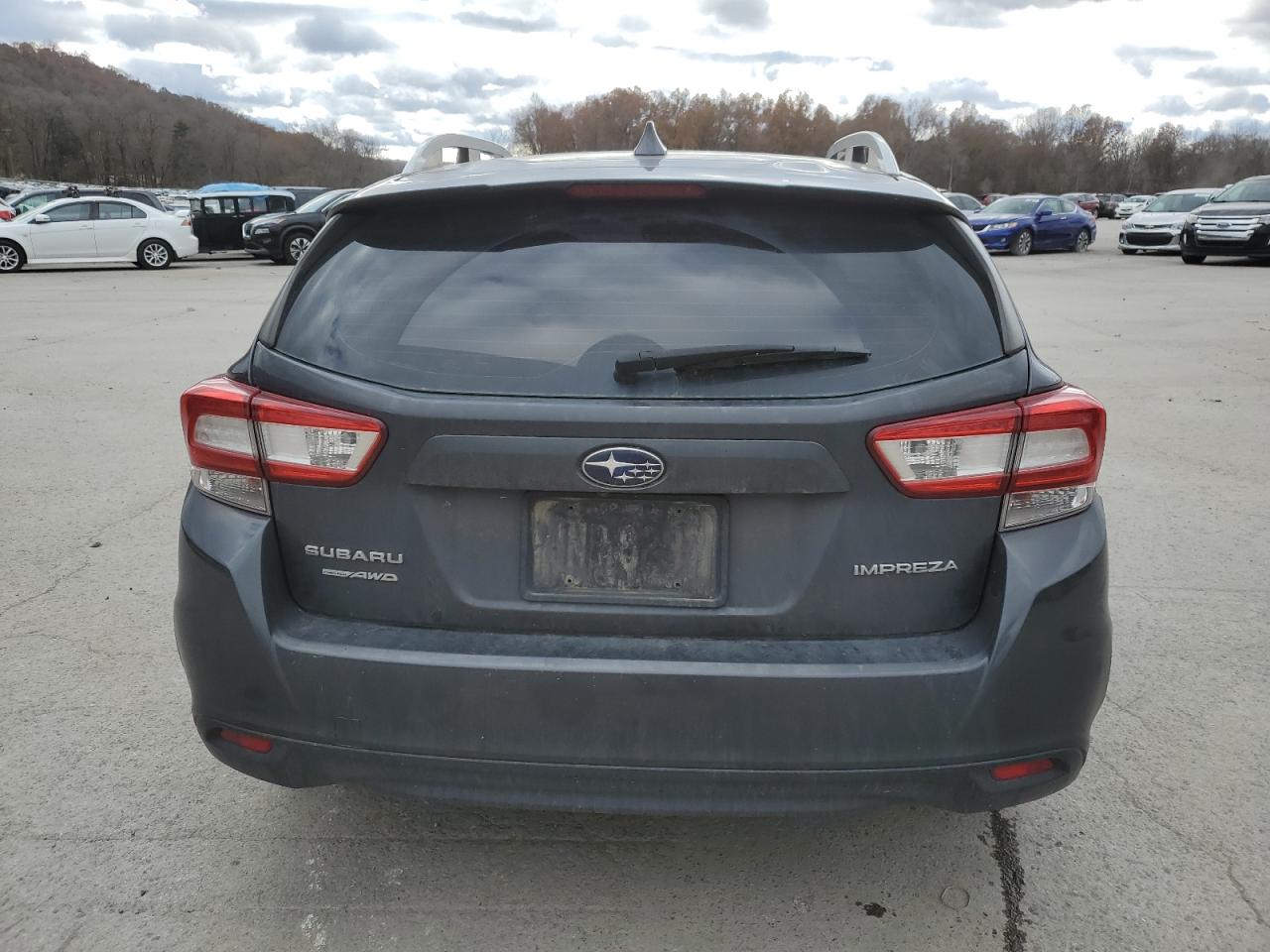 2018 Subaru Impreza Premium Plus VIN: 4S3GTAD67J3711883 Lot: 92833175