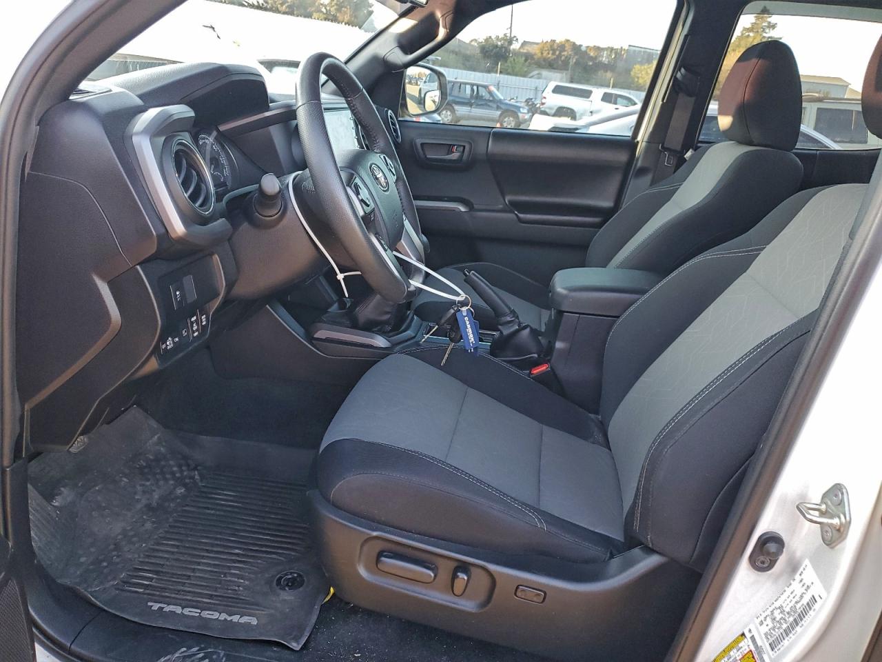 2020 Toyota Tacoma Double Cab VIN: 5TFCZ5AN4LX218738 Lot: 94368905