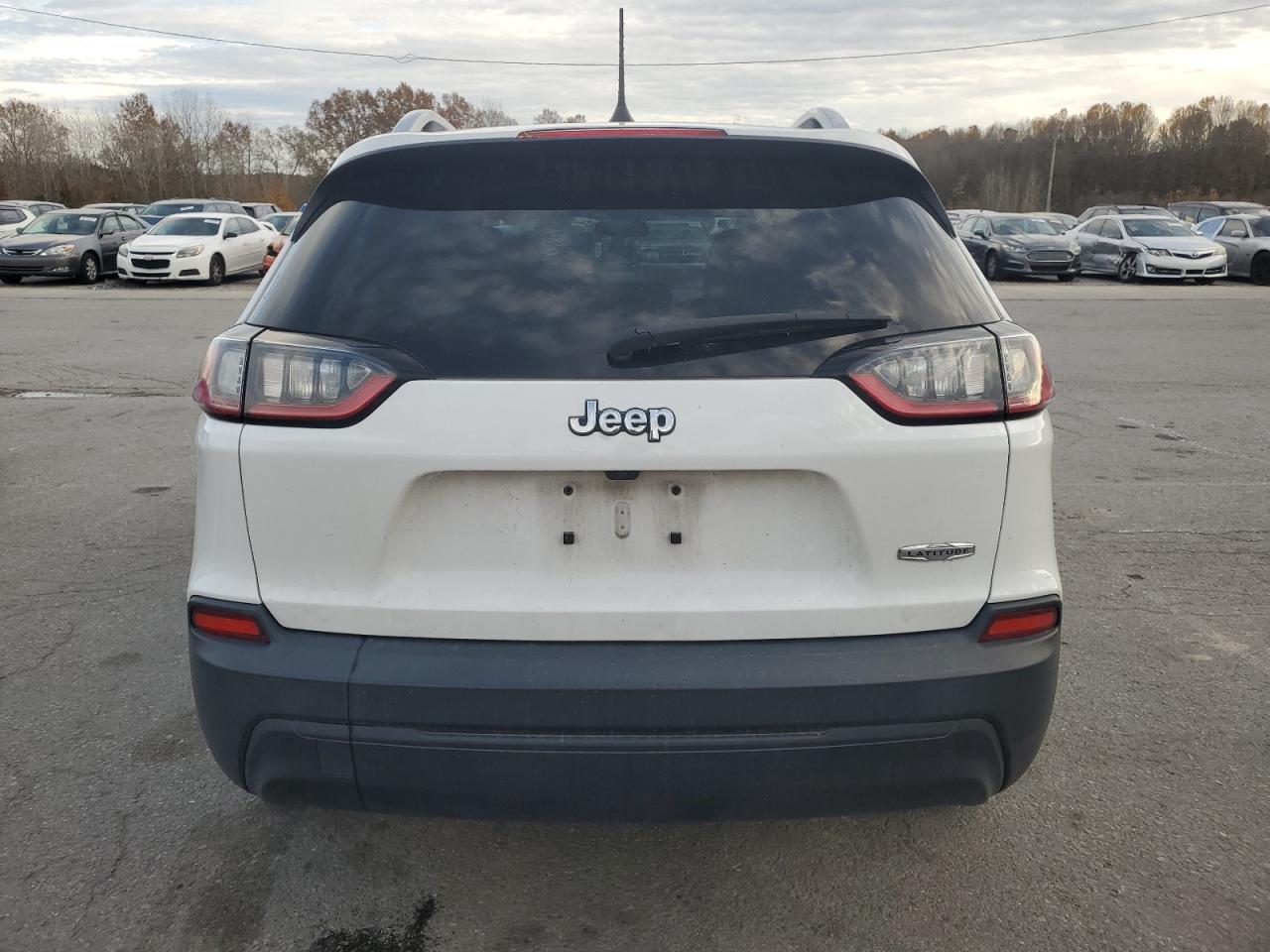 2019 Jeep Cherokee Latitude VIN: 1C4PJLCB4KD331752 Lot: 91884045