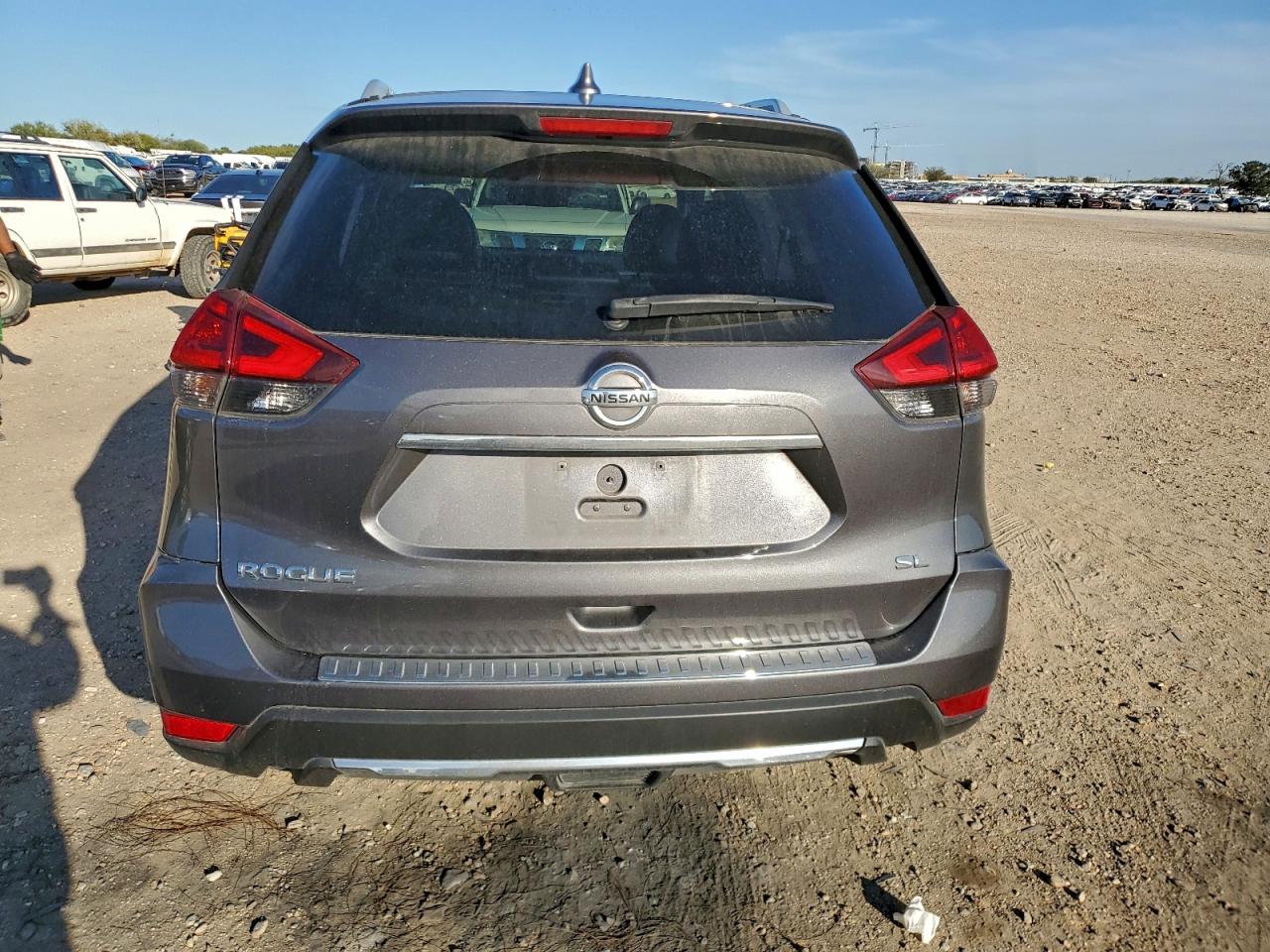 2017 Nissan Rogue S VIN: 5N1AT2MTXHC868024 Lot: 94721275