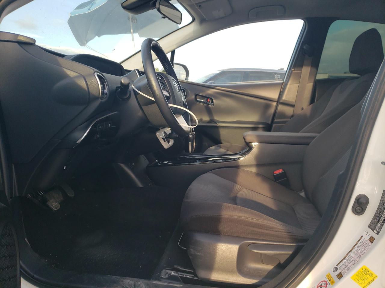 2017 Toyota Prius Prime VIN: JTDKARFP2H3067269 Lot: 92708425