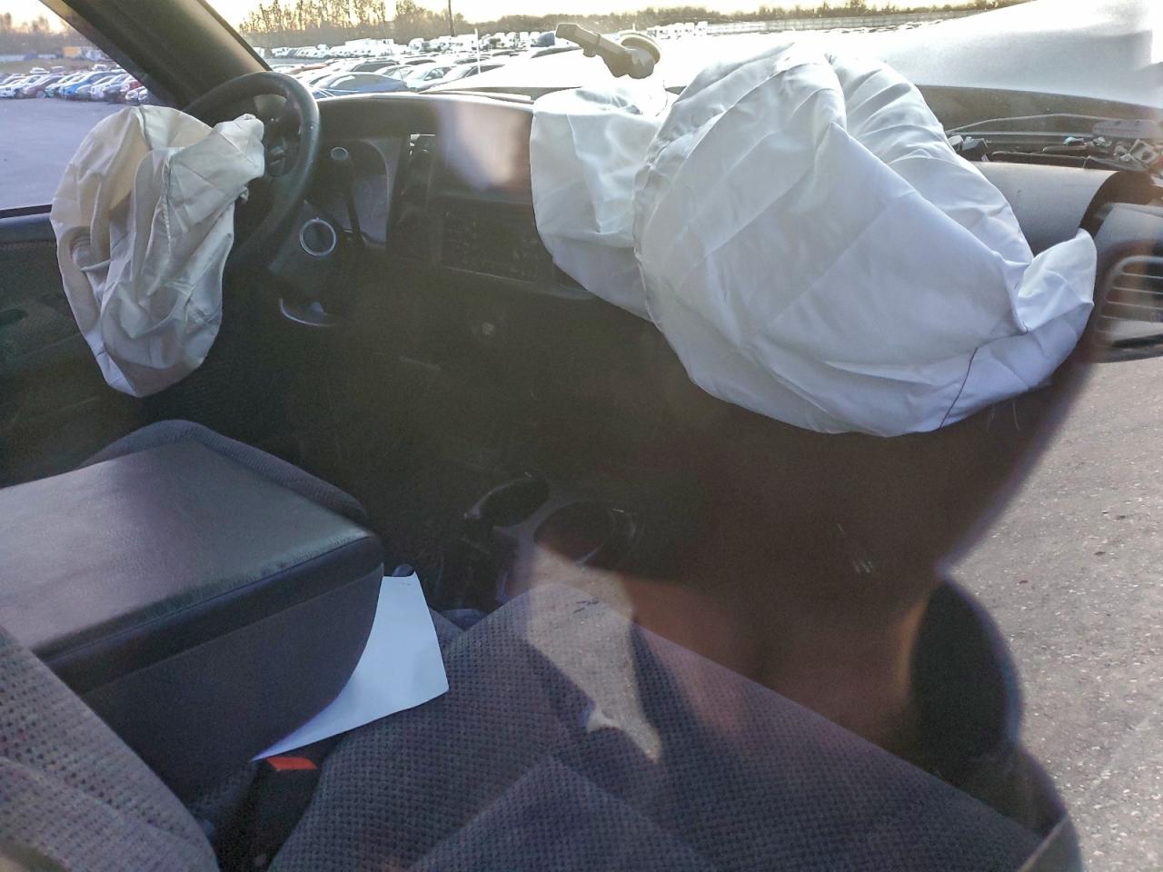 1999 Dodge Ram 2500 VIN: 3B7KF23ZXXG164116 Lot: 94144885