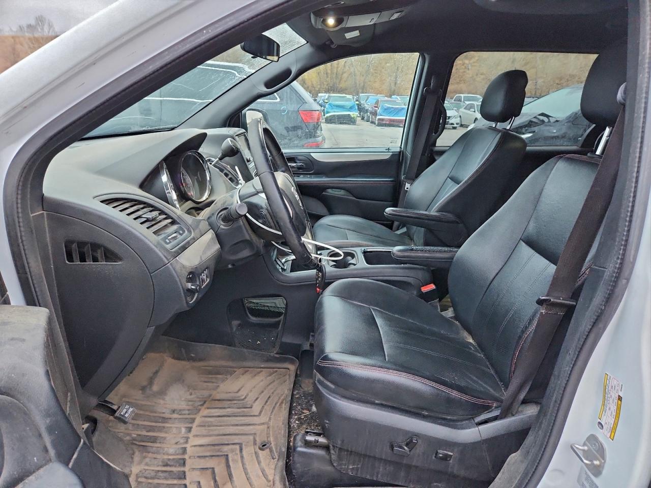 2016 Dodge Grand Caravan R/T VIN: 2C4RDGEG6GR265208 Lot: 91835725