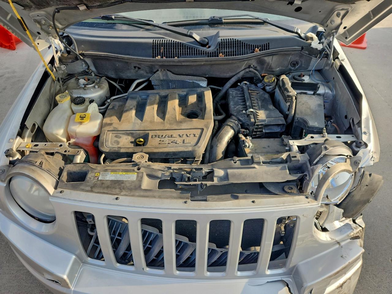 2008 Jeep Compass Sport VIN: 1J8FF47W08D741286 Lot: 93190375