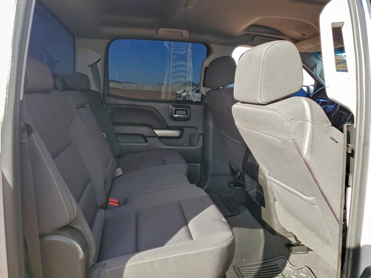 2018 Chevrolet Silverado C1500 Lt VIN: 3GCPCREC2JG489950 Lot: 93673635