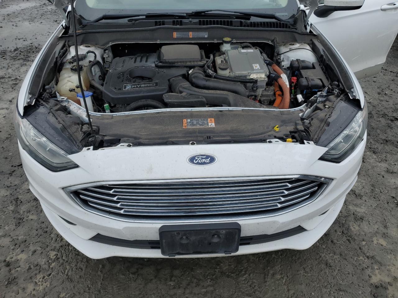 2018 Ford Fusion Se Hybrid VIN: 3FA6P0LUXJR103552 Lot: 92905355