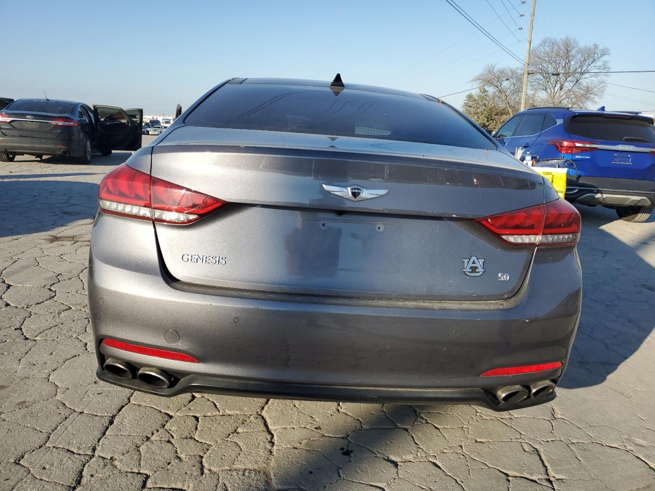2015 Hyundai Genesis 5.0L VIN: KMHGN4JFXFU078521 Lot: 92634105