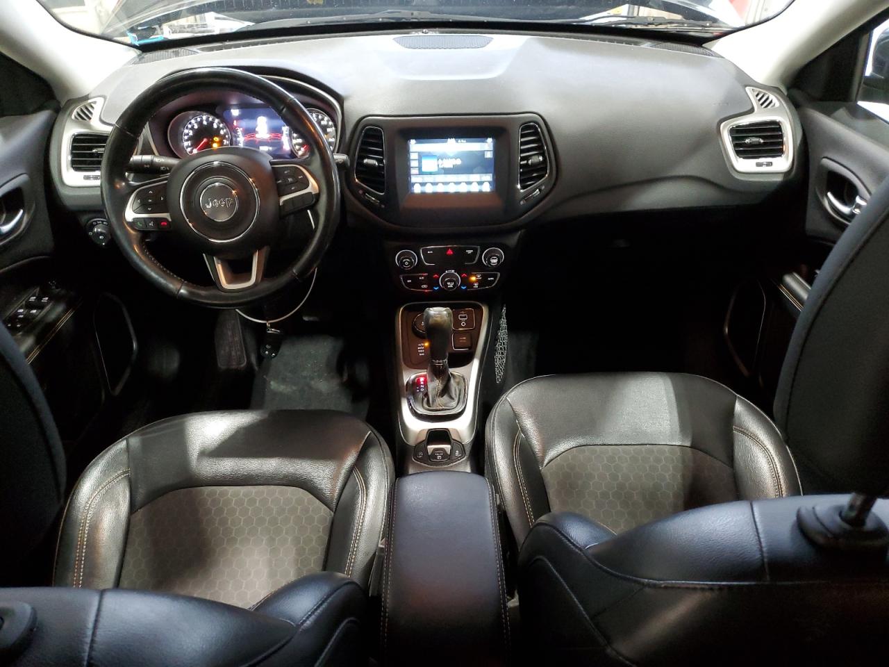 2019 Jeep Compass Latitude VIN: 3C4NJDBB0KT847129 Lot: 93098765