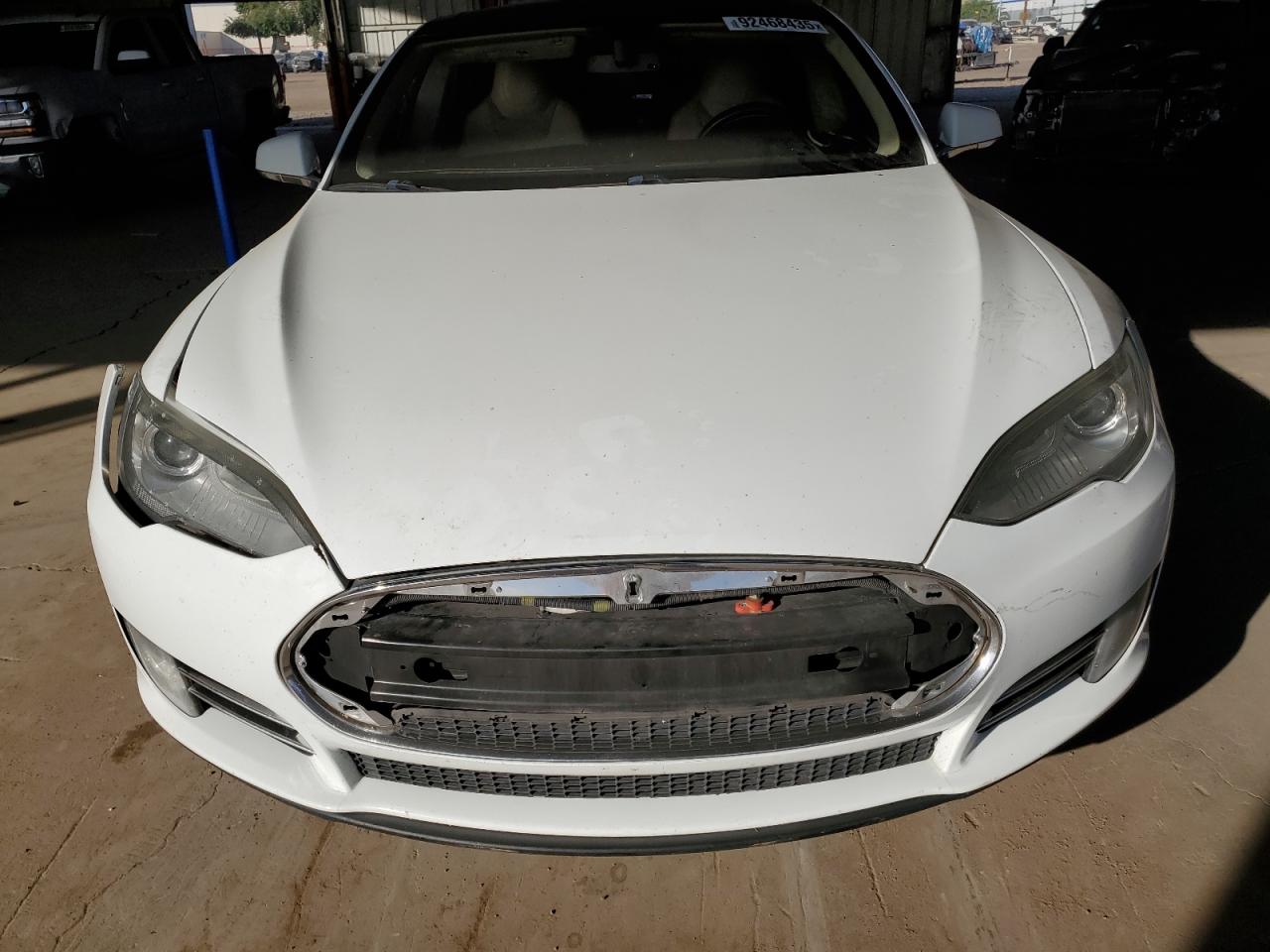 2013 Tesla Model S VIN: 5YJSA1CP9DFP16472 Lot: 92468435