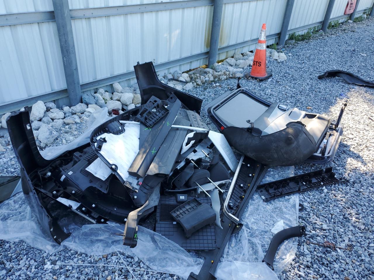 2022 Kia Carnival Lx VIN: KNDNB4H37N6167577 Lot: 85596615