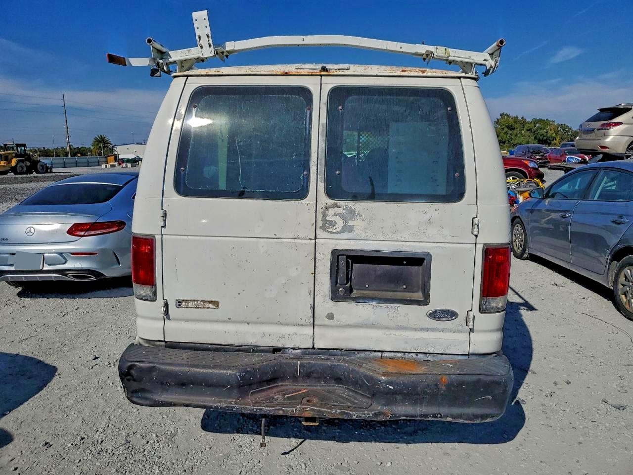 2001 Ford Econoline E250 Van VIN: 1FTNS24201HA25944 Lot: 93936465