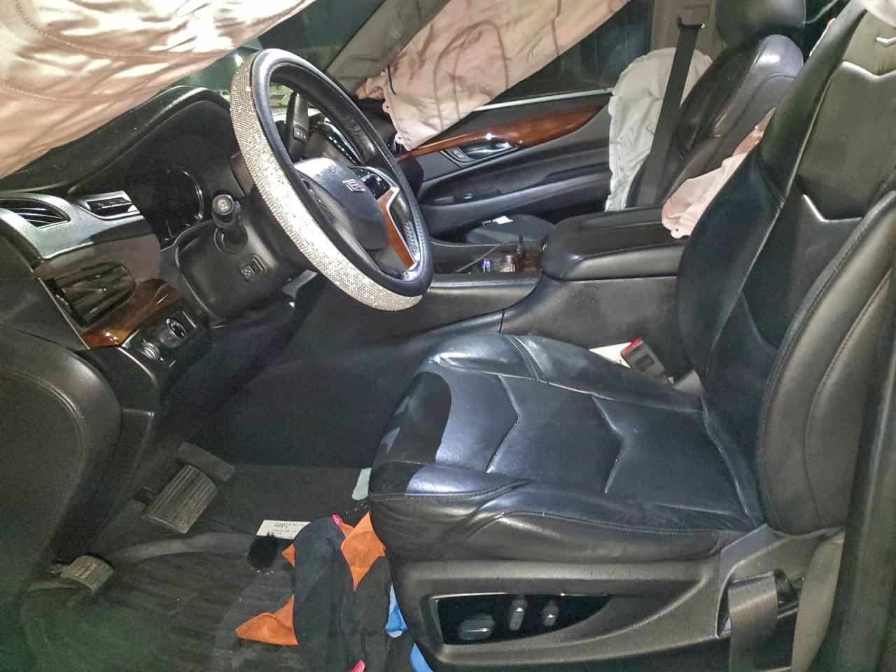 2019 Cadillac Escalade Luxury VIN: 1GYS3BKJ2KR109781 Lot: 95300405