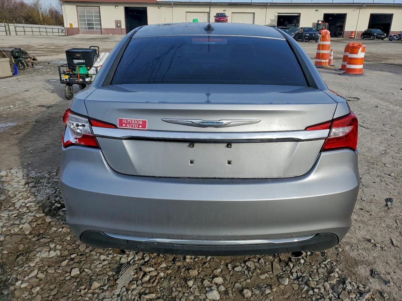 2013 Chrysler 200 Limited VIN: 1C3CCBCG2DN744009 Lot: 93959685