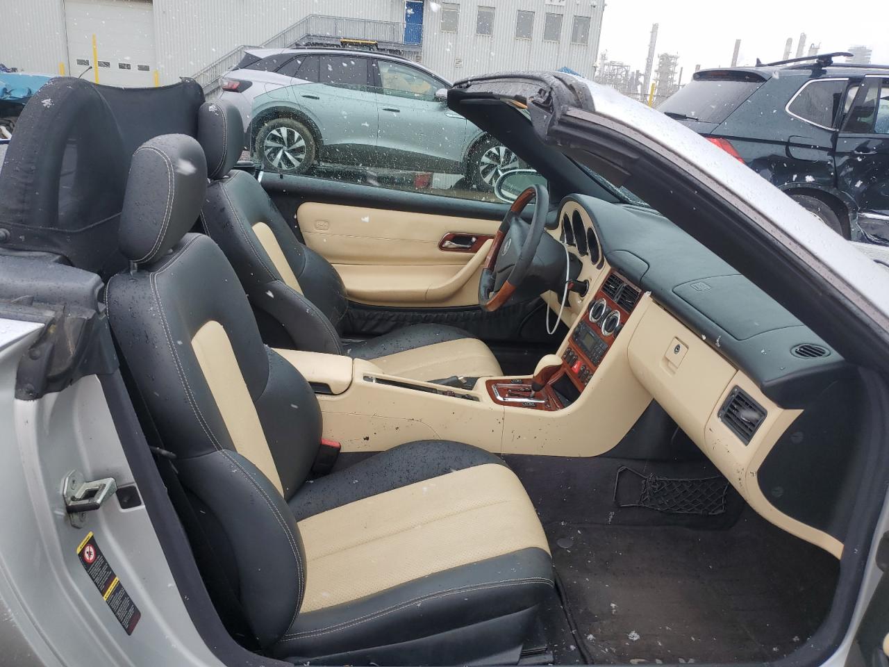 2002 Mercedes-Benz Slk 320 VIN: WDBKK65F92F251830 Lot: 92705435