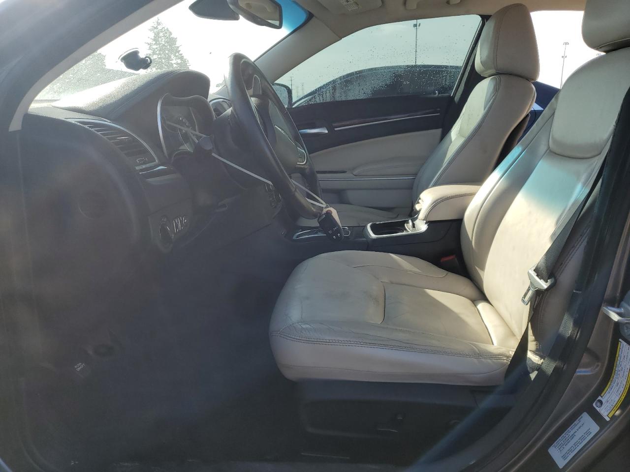 2015 Chrysler 300 Limited VIN: 2C3CCARG6FH736590 Lot: 92408795