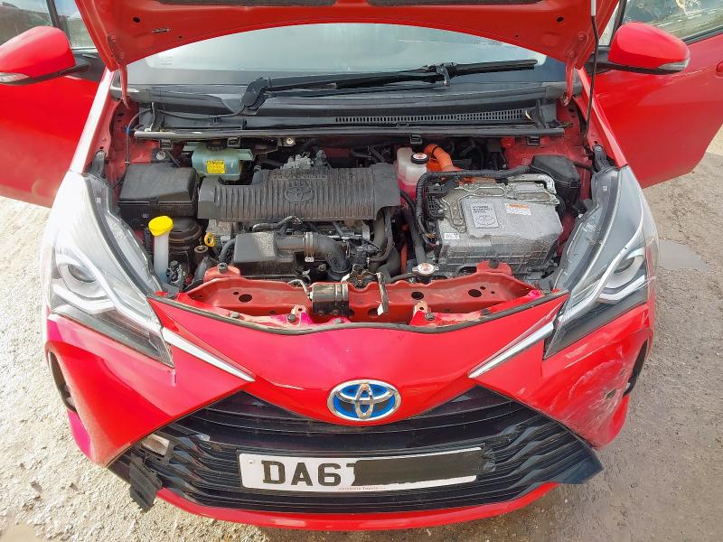2017 TOYOTA YARIS 1.5 HYBRID ICON TECH 5DR CVT